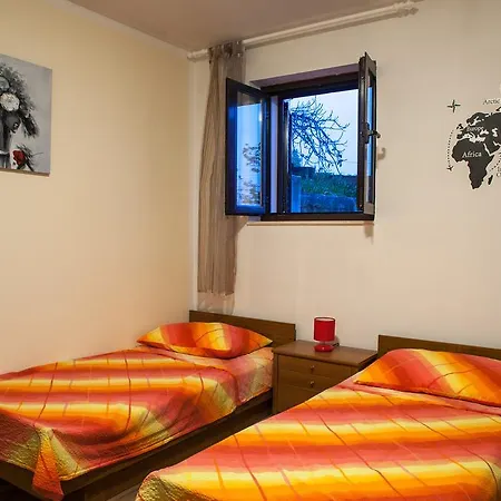 Mamic Apartman Seget Vranjica